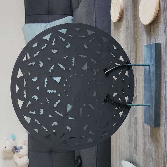 Home decor - Picture 2 of 3